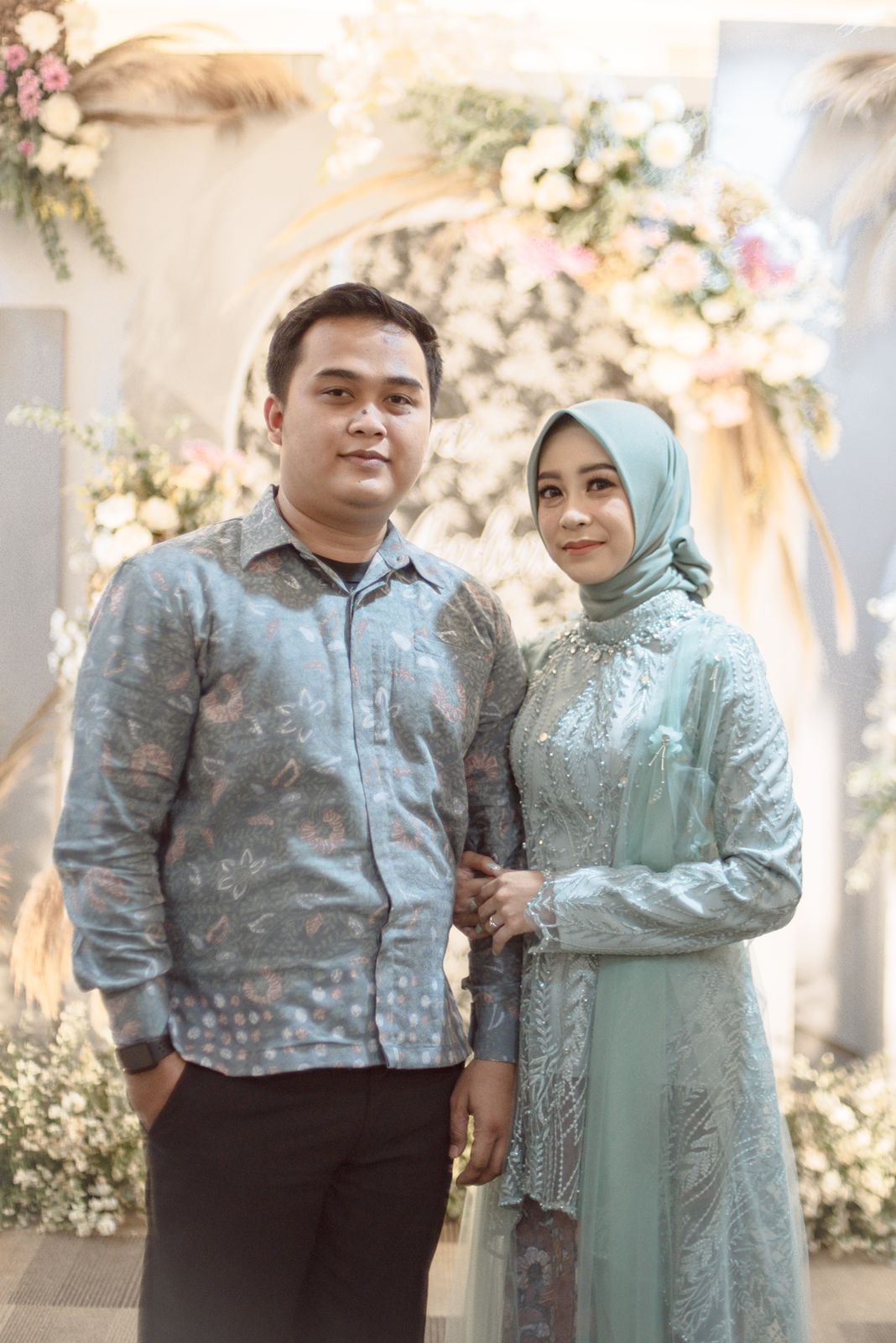 CLARA & DINO