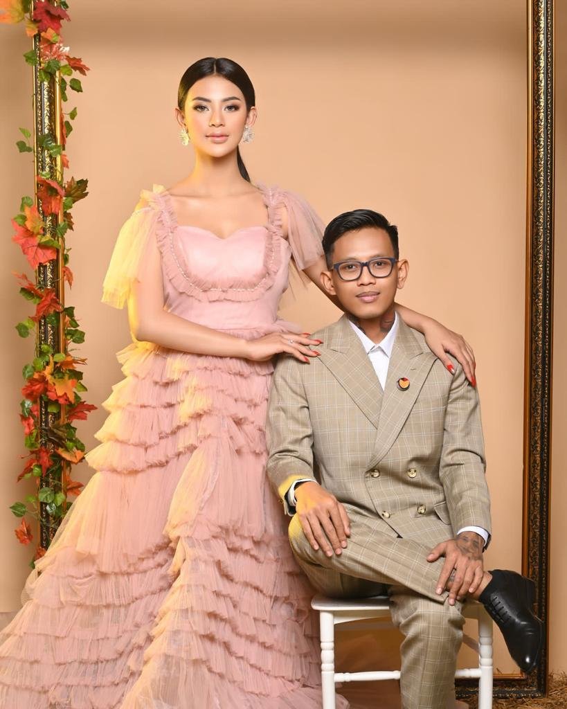 AYU & AKBAR