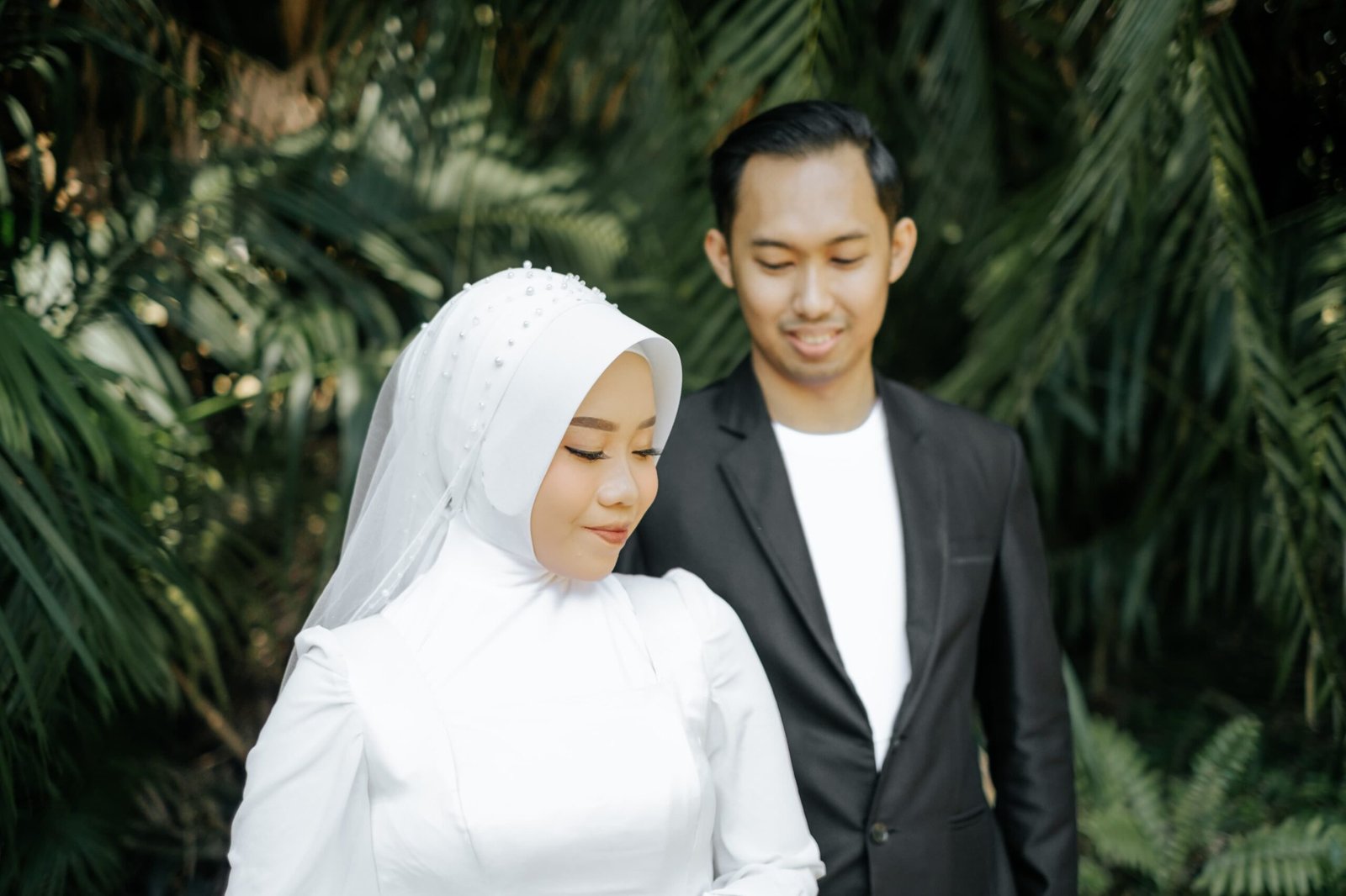 FAJAR & INDAH
