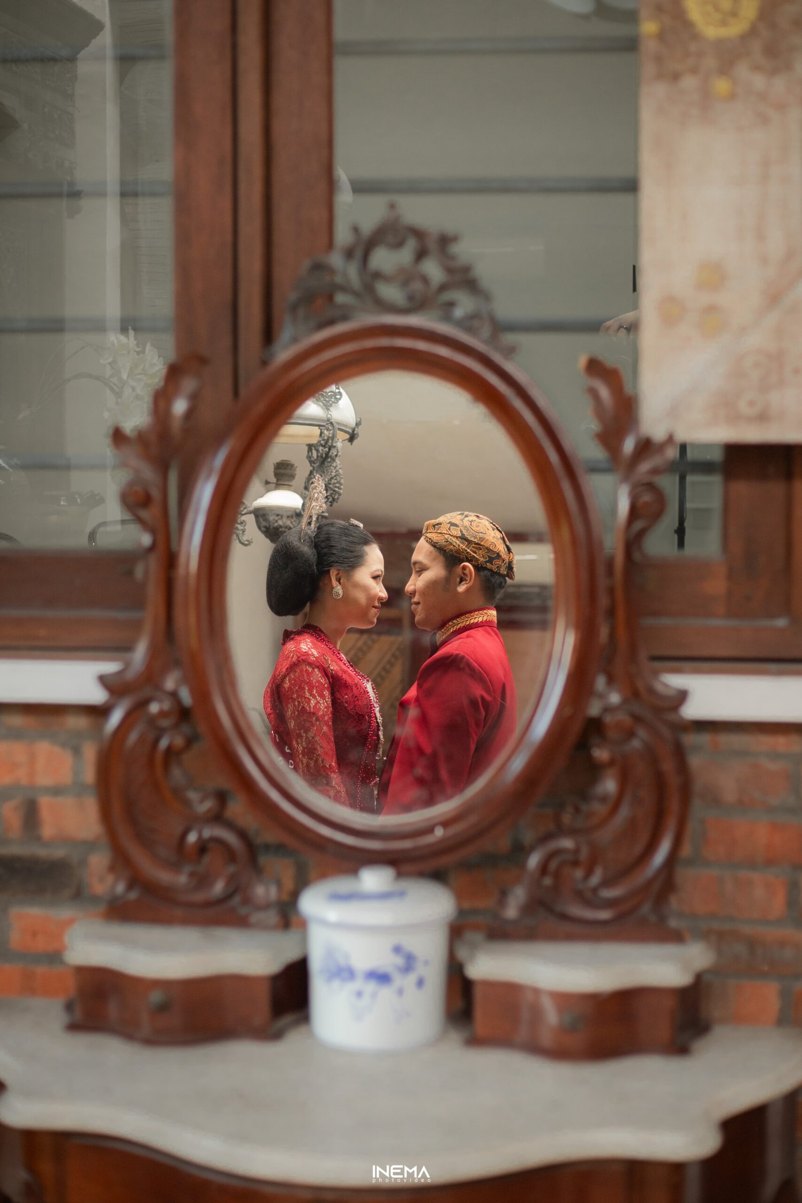 ANISHA & KAUTSAR