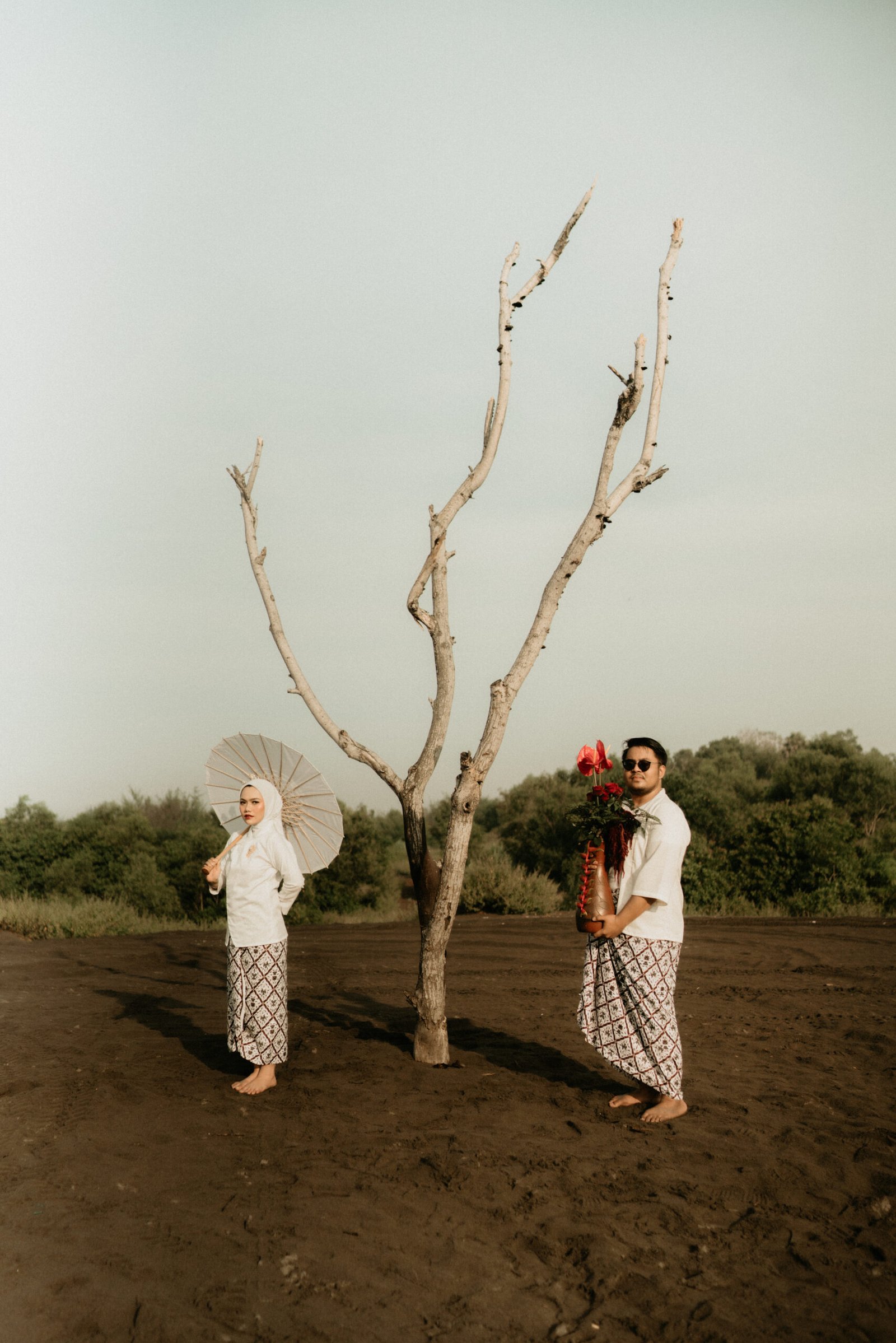 DEVI & FIKRI